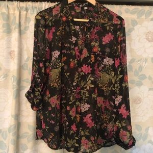 NWOT StitchFix spring flower top